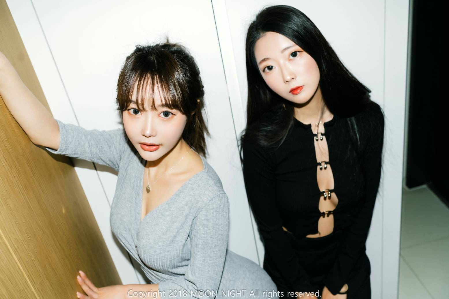 Moon Night Snap - Mona (모나) & Jucy (쥬시) - Loveholic Vol.2(47)