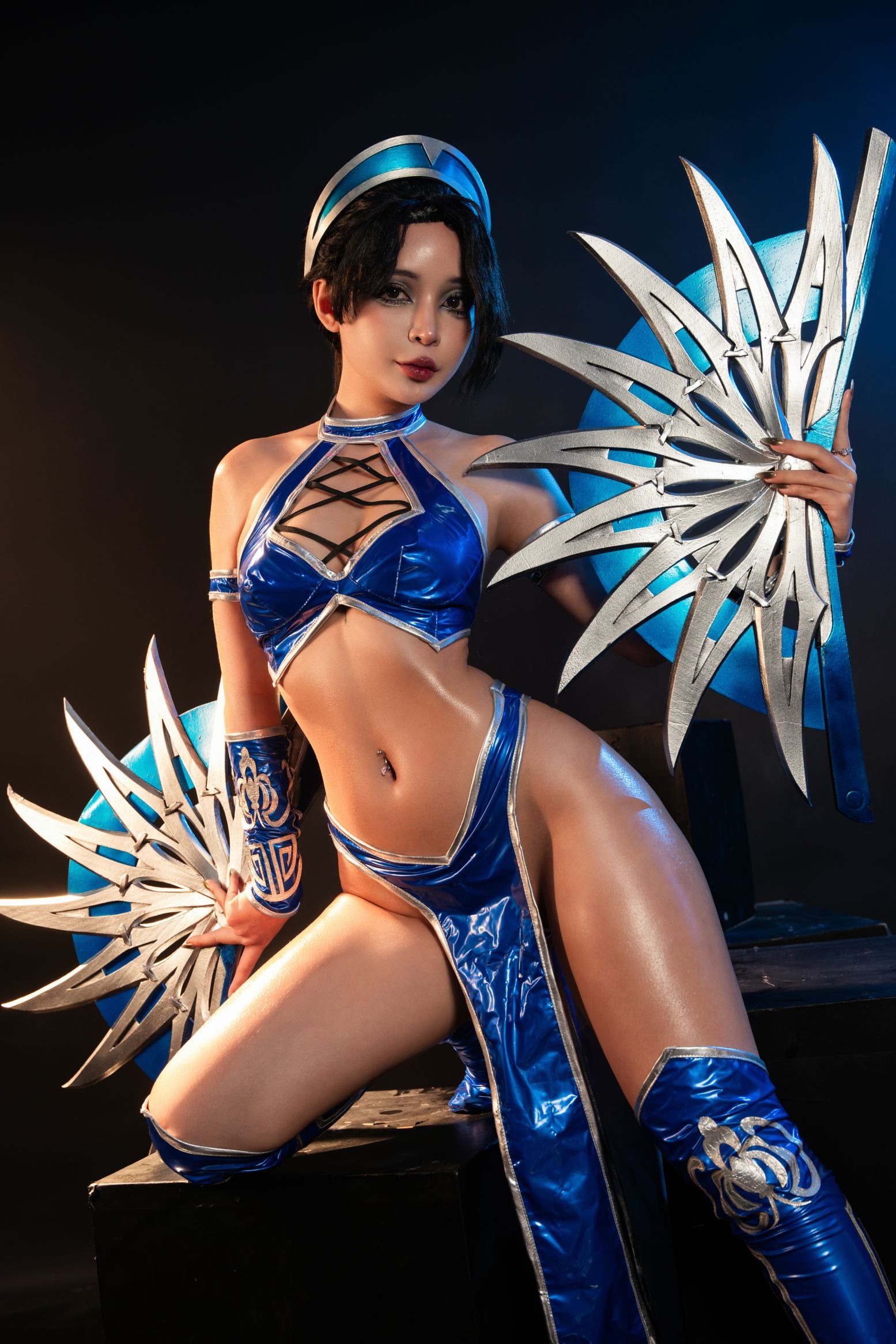 Umeko J cosplay Kitana - Mortal Kombat(60)