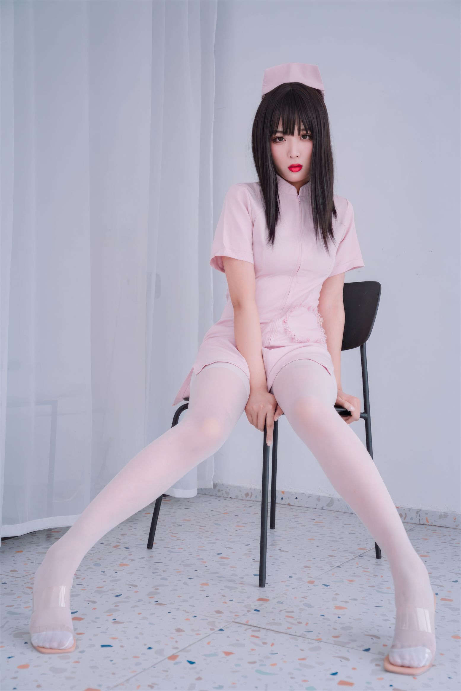 轩萧学姐 - 粉色护士(2)