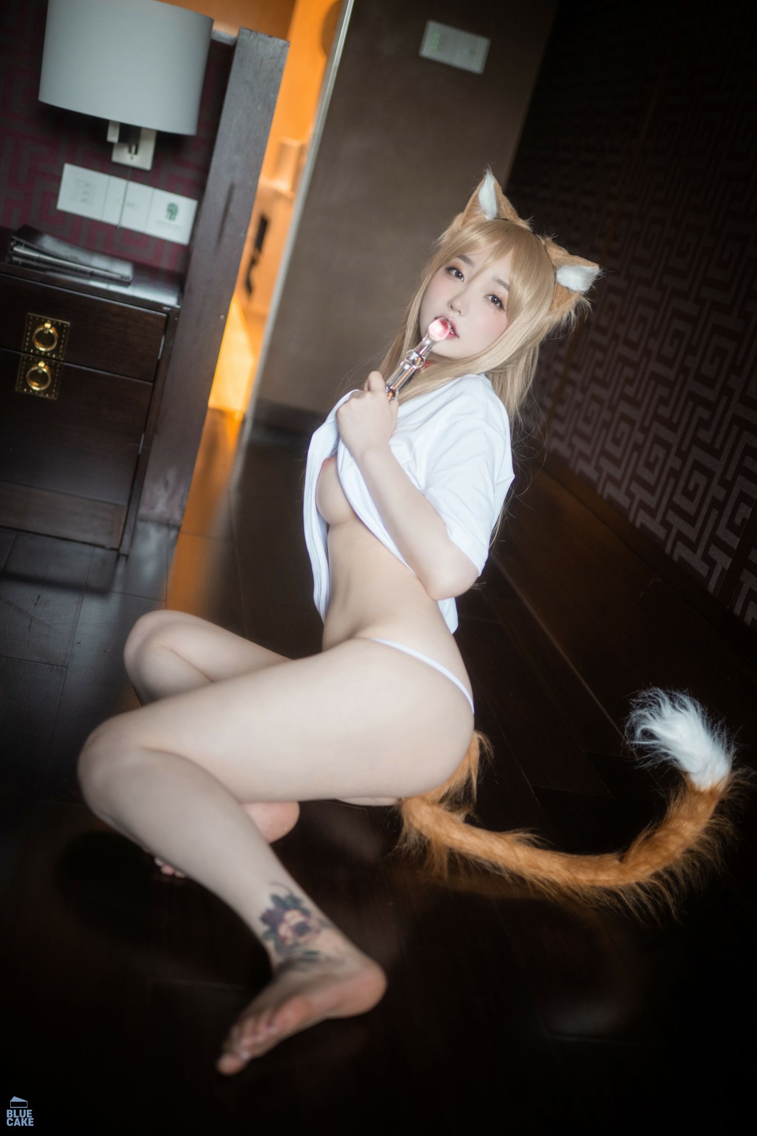 [BLUECAKE] YeEun (손예은) – Puss Puss RED.Ver + COSPLAY(122)