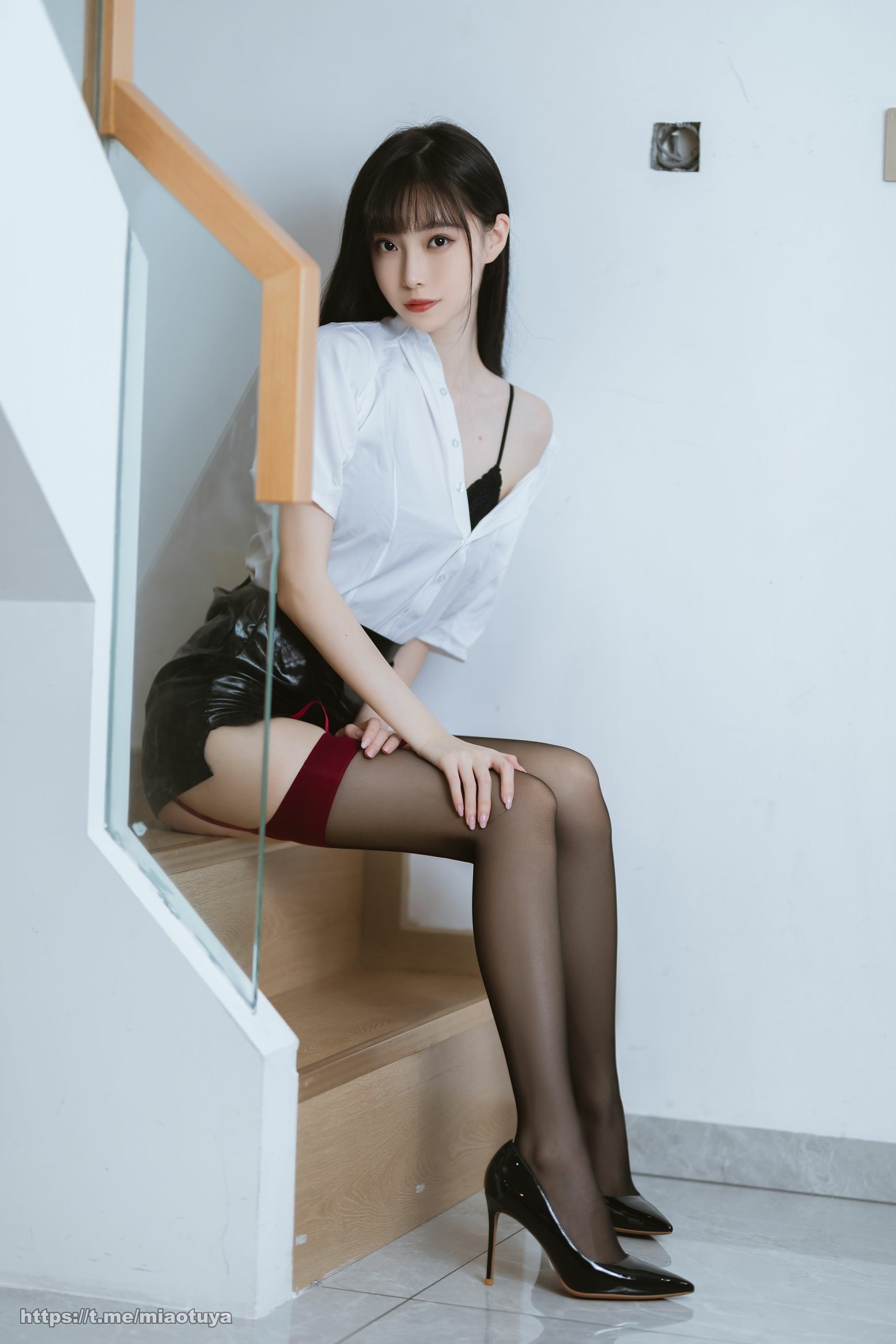 许岚LAN – 黑丝皮裙OL(21)