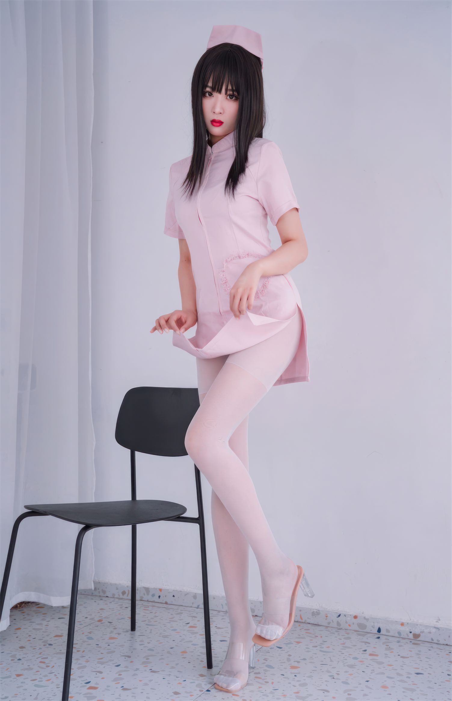 轩萧学姐 - 粉色护士(5)