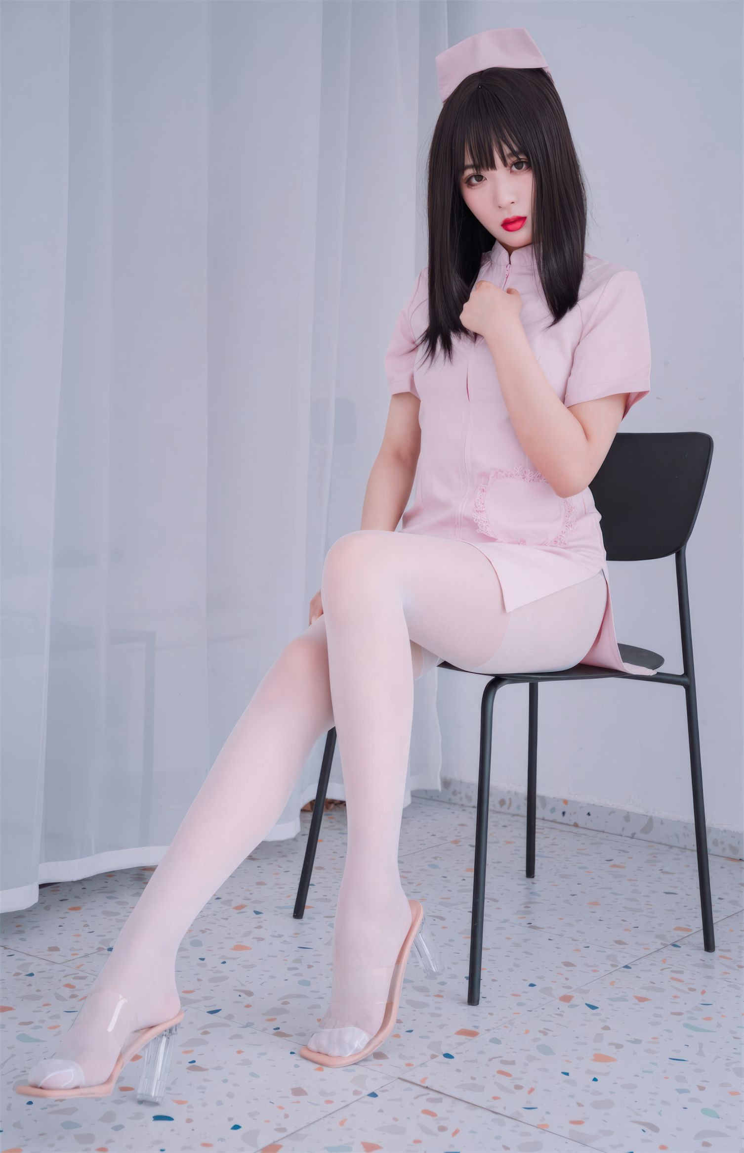 轩萧学姐 - 粉色护士(9)