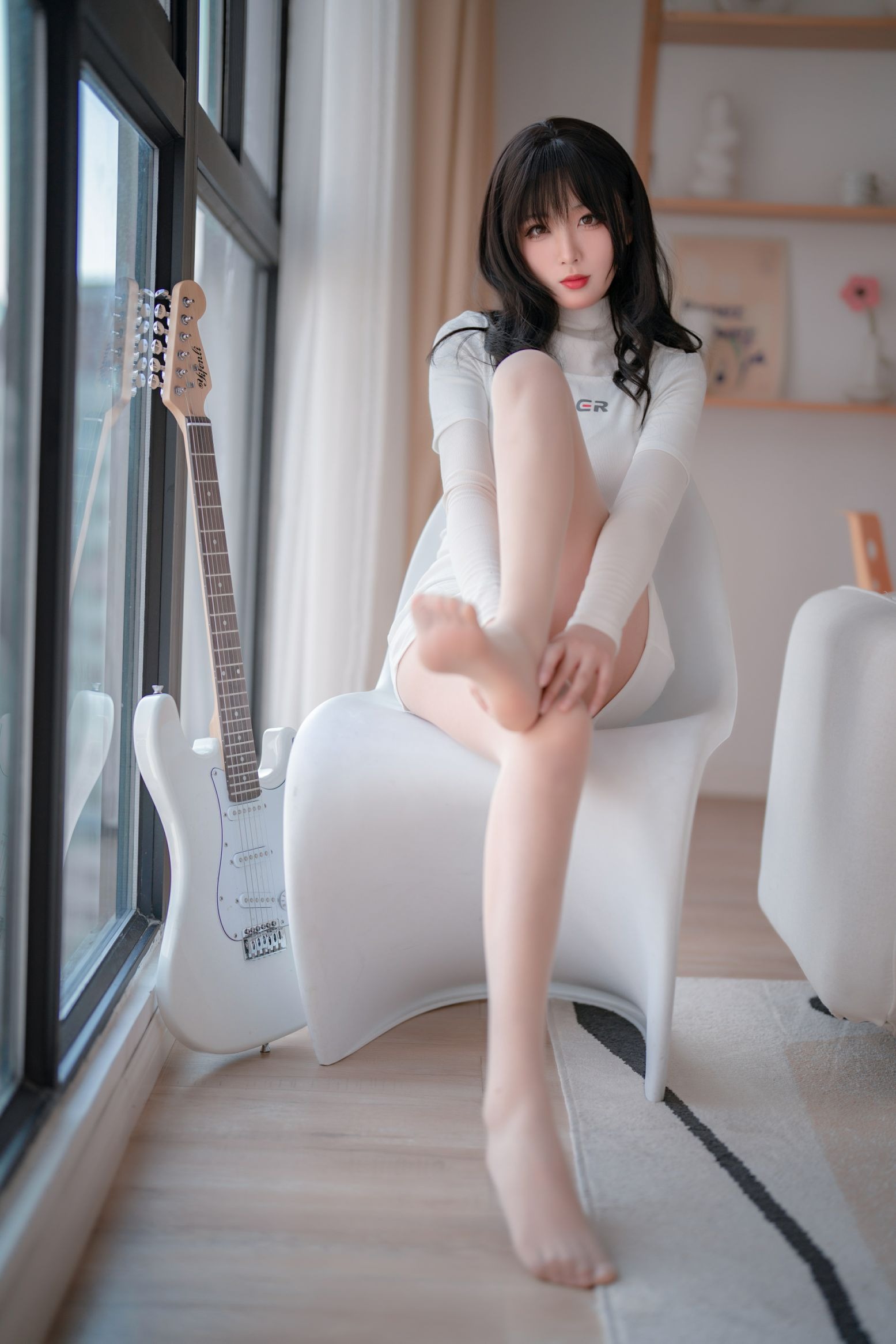 轩萧学姐 - 吉他妹妹肉丝套(4)