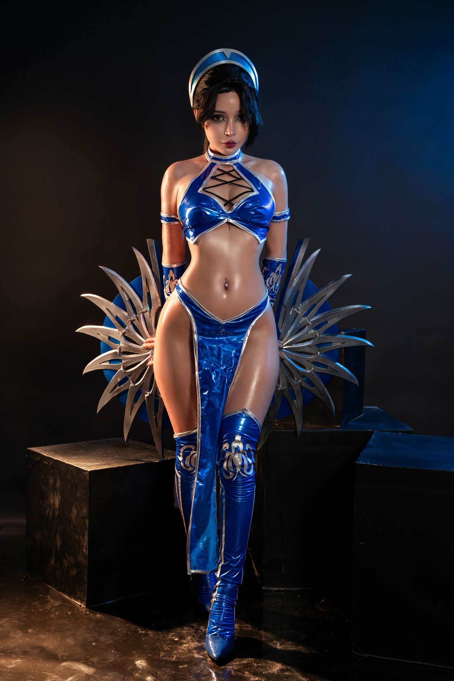 Umeko J cosplay Kitana - Mortal Kombat(3)