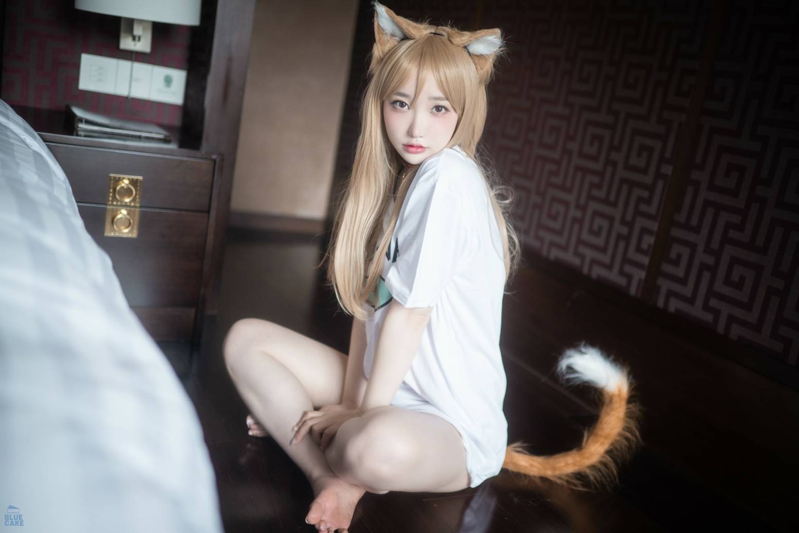 [BLUECAKE] YeEun (손예은) – Puss Puss RED.Ver + COSPLAY(120)