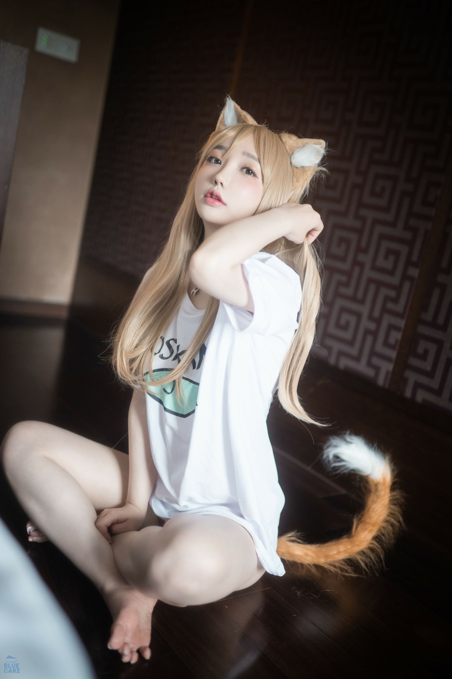 [BLUECAKE] YeEun (손예은) – Puss Puss RED.Ver + COSPLAY(134)